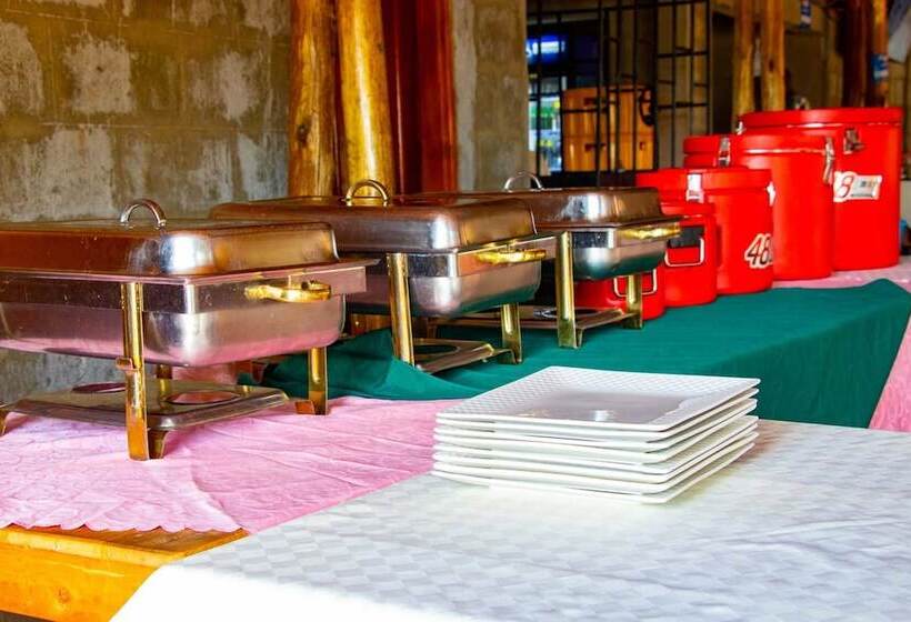 هتل Western Sands