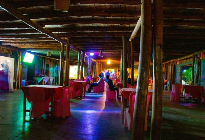 هتل Western Sands