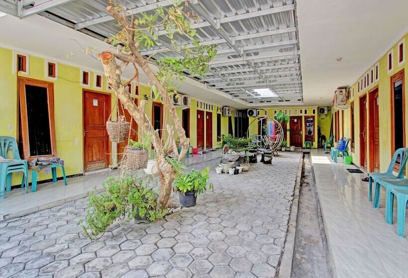 酒店 Wiludjeng Guesthouse By Oyo