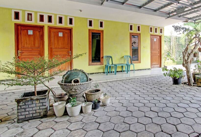 酒店 Wiludjeng Guesthouse By Oyo