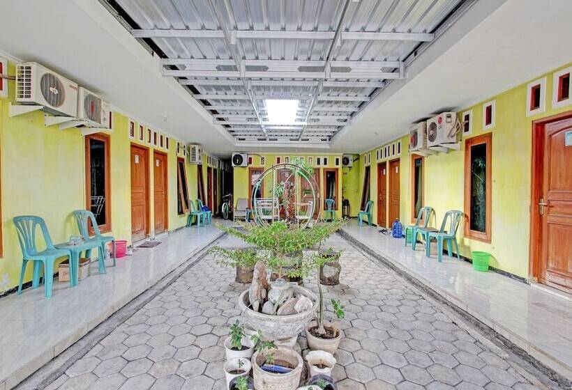 酒店 Wiludjeng Guesthouse By Oyo