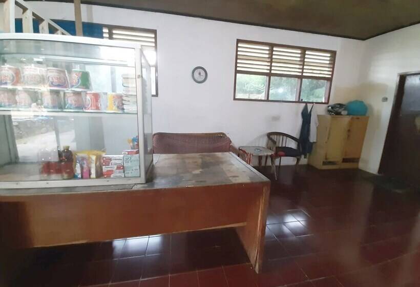 ホテル Wisma Jayakarta By Oyo