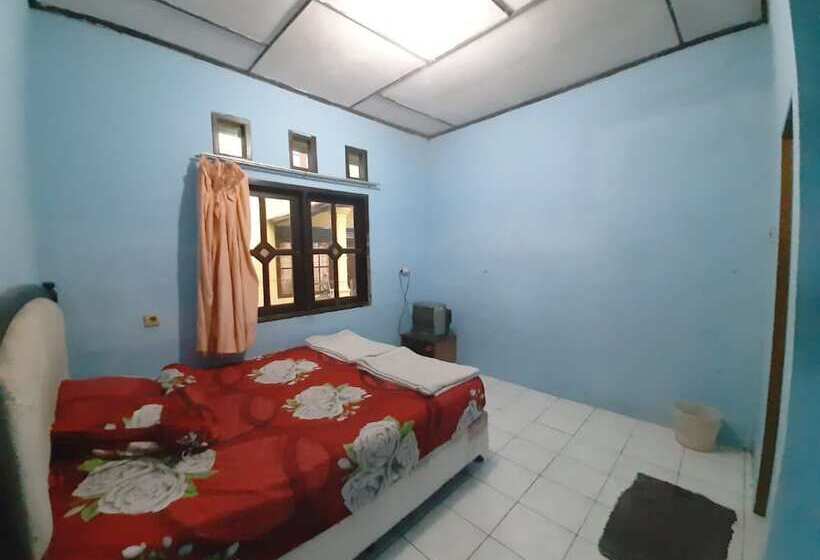 ホテル Wisma Jayakarta By Oyo