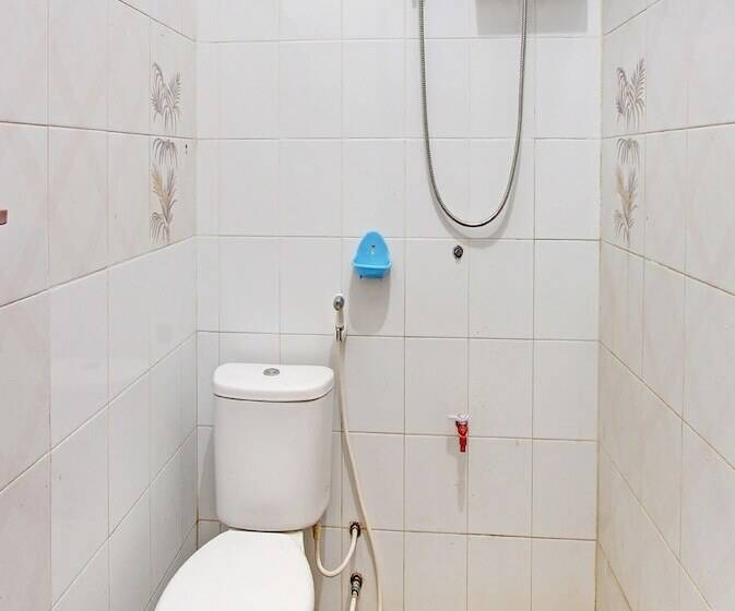 Отель Wulan Homestay Syariah Solo By Oyo