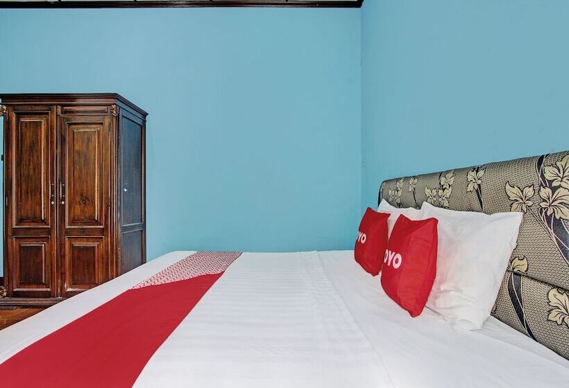 Отель Wulan Homestay Syariah Solo By Oyo