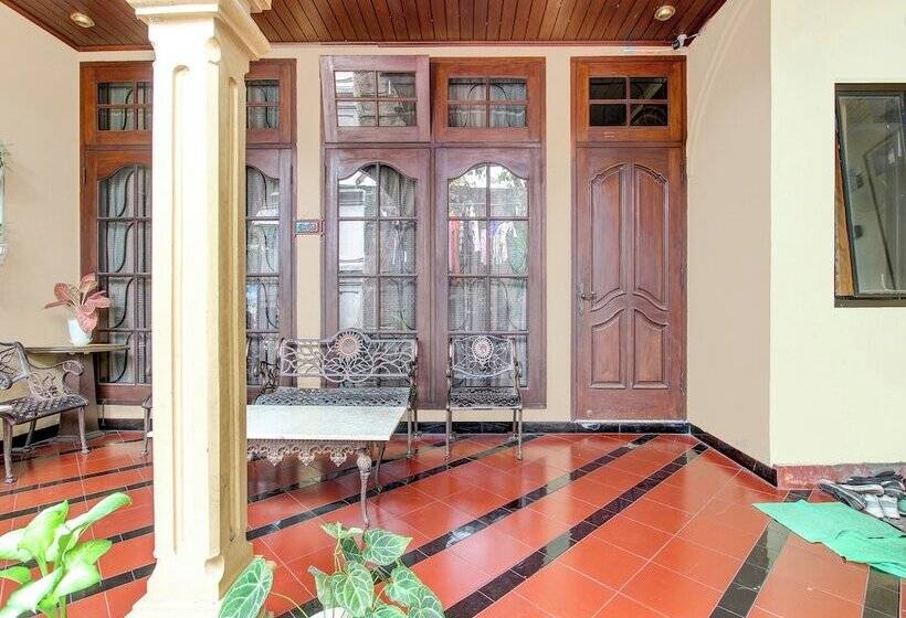 בית מלון כפרי Wulan Homestay Syariah Solo By Oyo