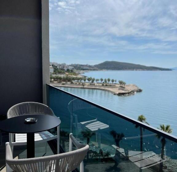 Joelle Premium Hotel