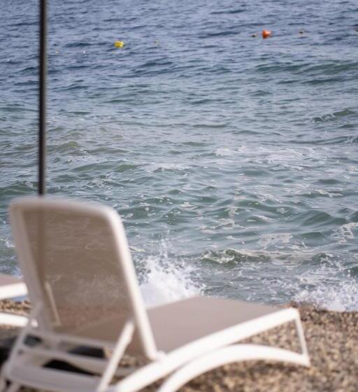 Joelle Premium Hotel