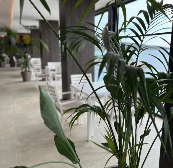 Joelle Premium Hotel