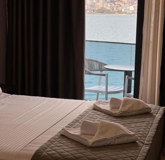 Joelle Premium Hotel