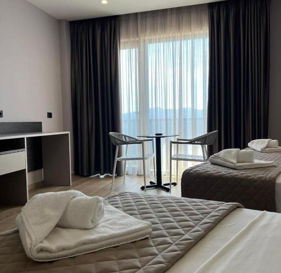 Joelle Premium Hotel