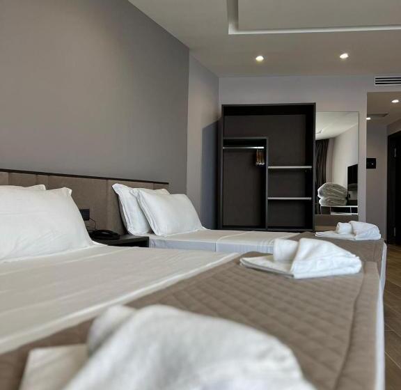 Joelle Premium Hotel