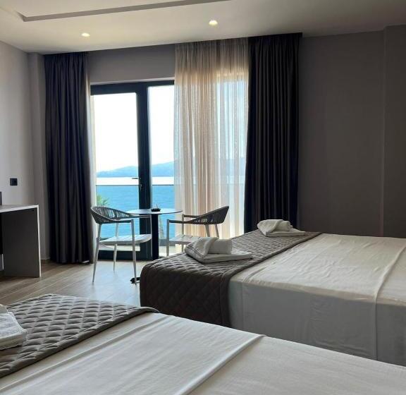 Joelle Premium Hotel