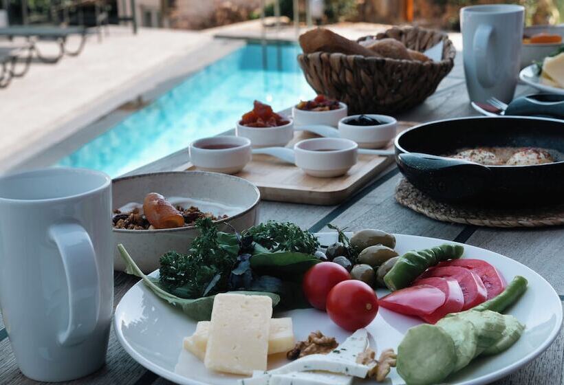 Kikonia Art & Suites