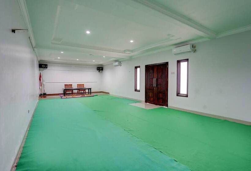 Miranda Hotel Syariah By Oyo