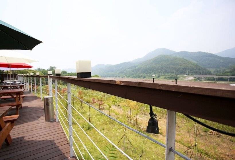 Motel Cheongpyeong Paradise