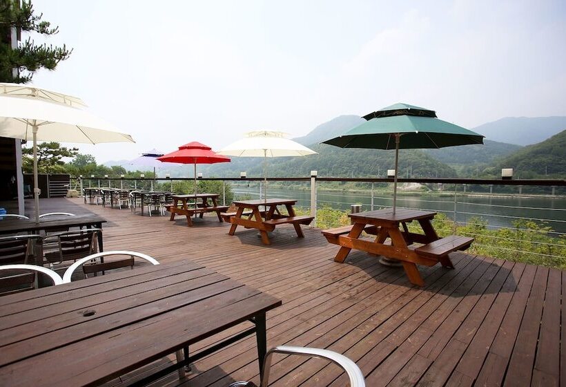 Motel Cheongpyeong Paradise