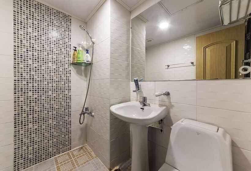 Motel Cheongpyeong Paradise