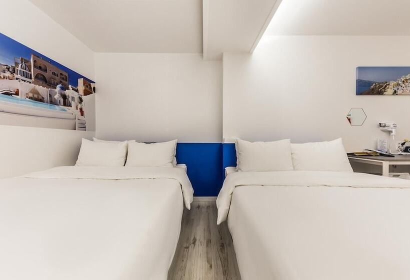 Мотель Gangneung Gyeongpodae Santorini