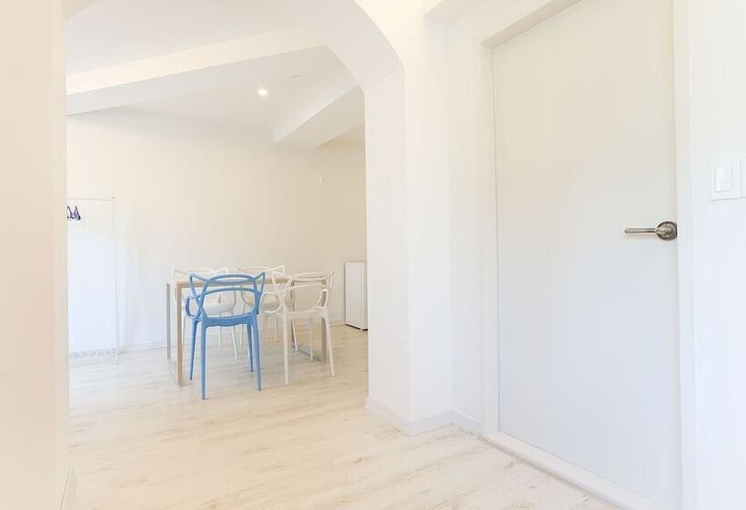 Мотель Gangneung Gyeongpodae Santorini