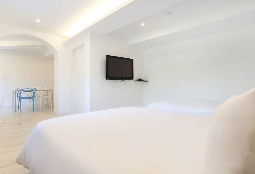 Мотель Gangneung Gyeongpodae Santorini