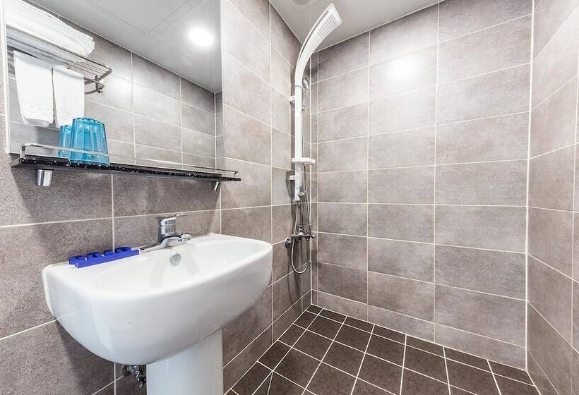 Мотель Gangneung Gyeongpodae Santorini