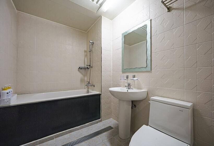 מוטל Gumi Okgye Cats