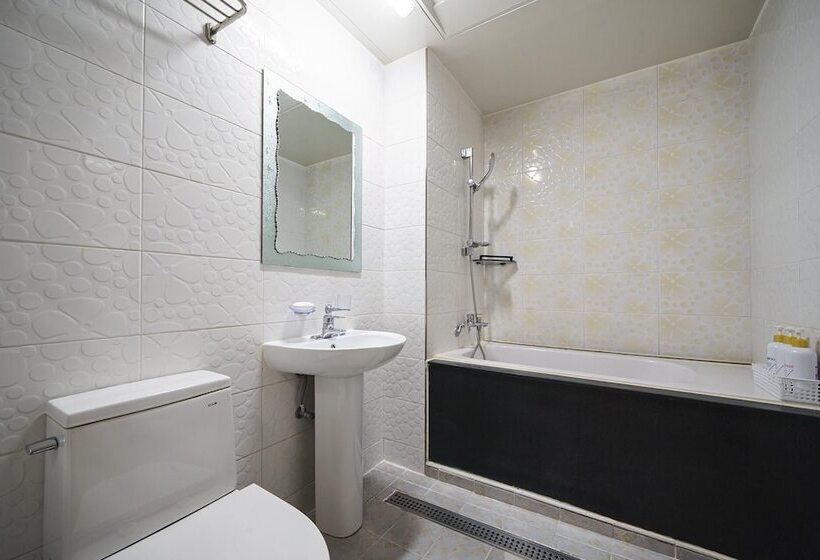 מוטל Gumi Okgye Cats