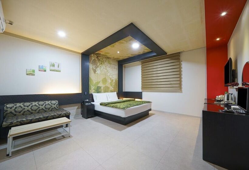 فندق على الطريق Gumi Okgye Cats