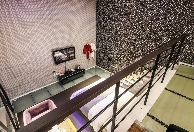 فندق على الطريق Hwasun Oncheon Hotel Tatami