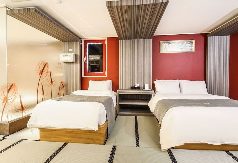 فندق على الطريق Hwasun Oncheon Hotel Tatami