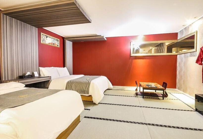 فندق على الطريق Hwasun Oncheon Hotel Tatami