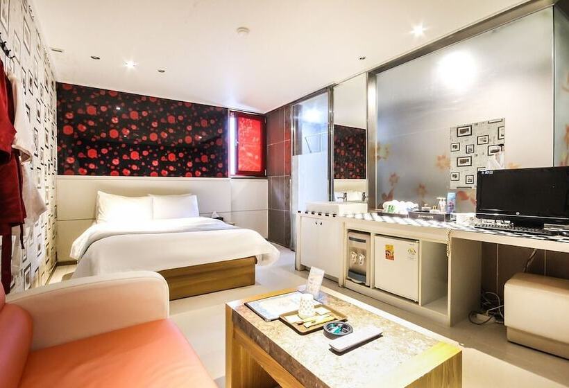 فندق على الطريق Hwasun Oncheon Hotel Tatami