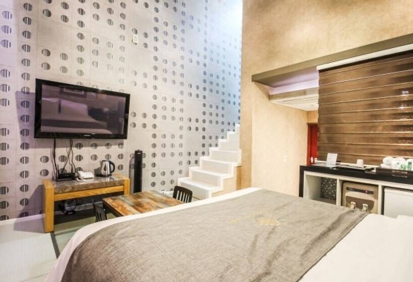 فندق على الطريق Hwasun Oncheon Hotel Tatami