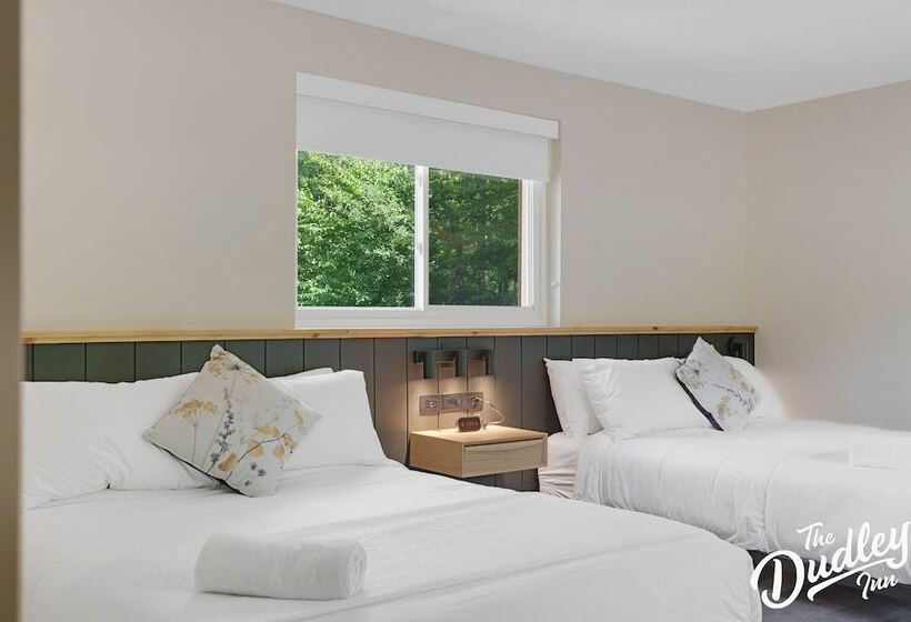 فندق على الطريق The Dudley Inn