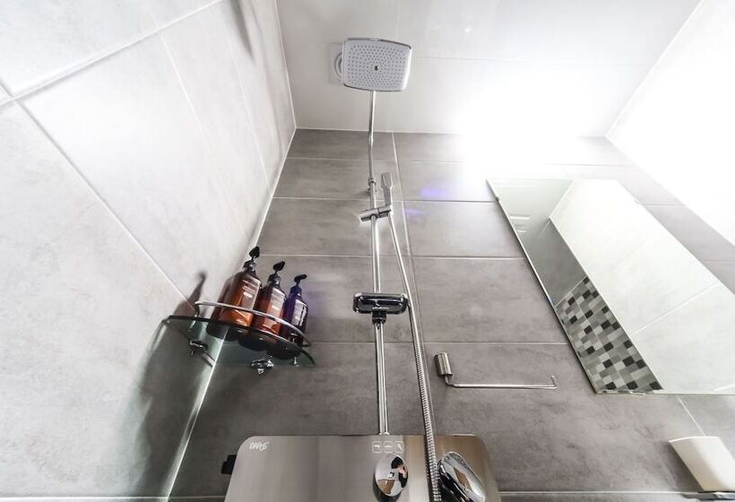 汽车旅馆  Tongyeong View