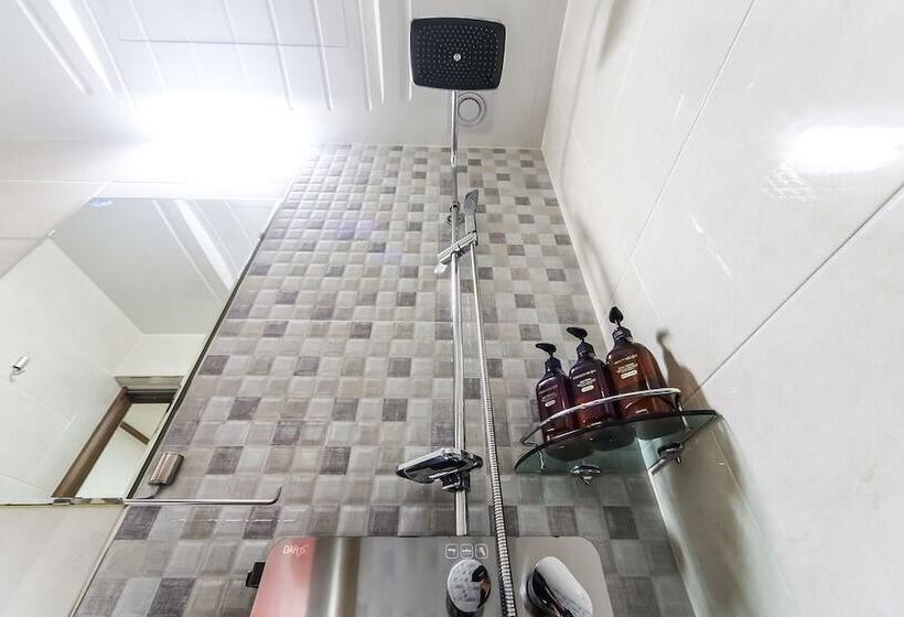 汽车旅馆  Tongyeong View