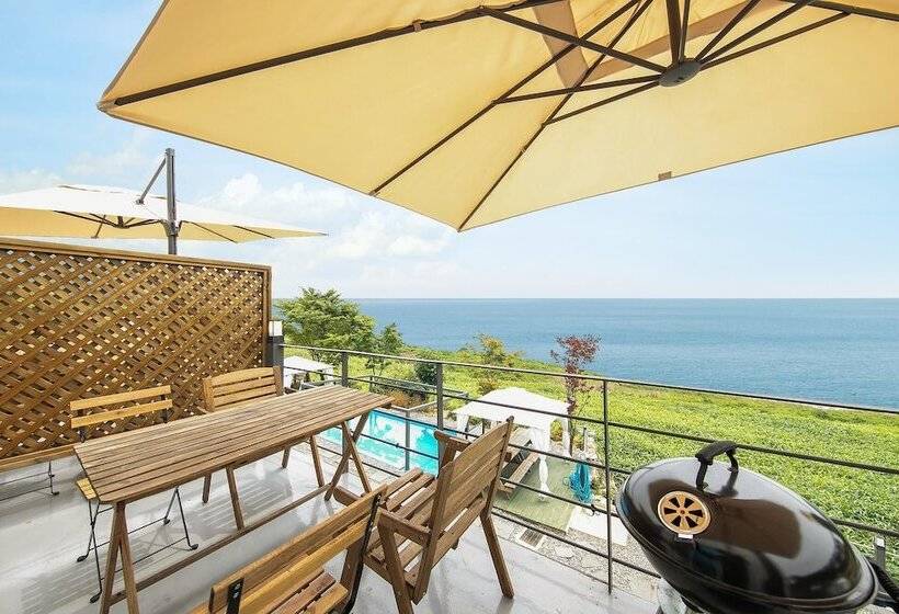 Namhae Sea And View Pool Villa Pension
