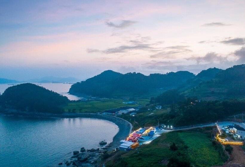 Namhae Sea And View Pool Villa Pension