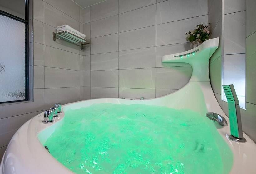 Namhae Sea And View Pool Villa Pension