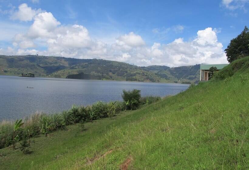 Nyamunyonyi Tourism Resort Lake Bunyonyi