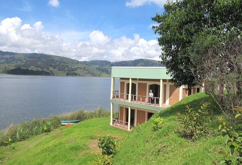 Nyamunyonyi Tourism Resort Lake Bunyonyi