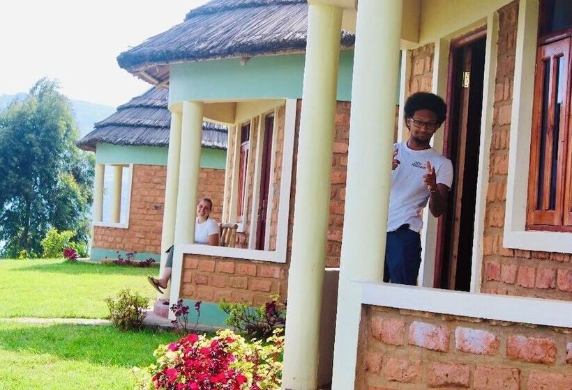 Nyamunyonyi Tourism Resort Lake Bunyonyi