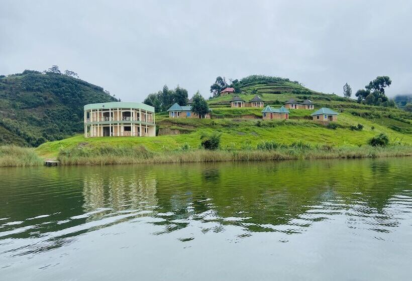 Nyamunyonyi Tourism Resort Lake Bunyonyi