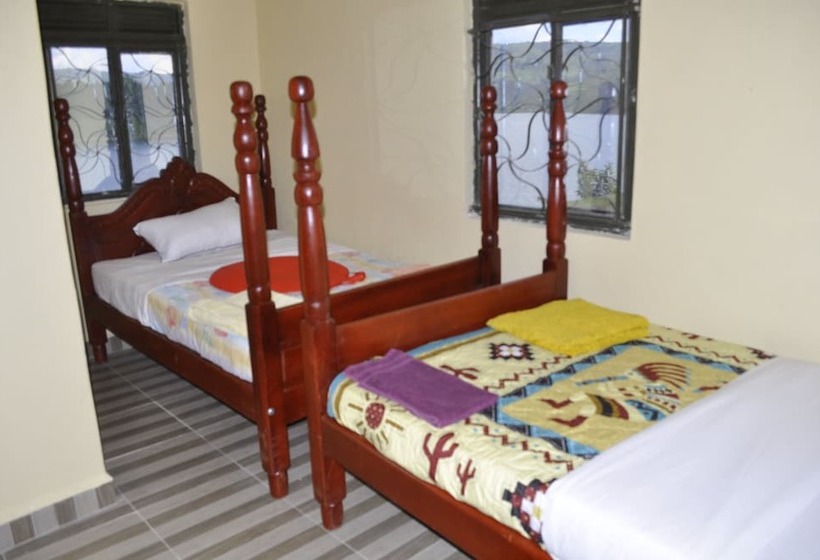 Nyamunyonyi Tourism Resort Lake Bunyonyi