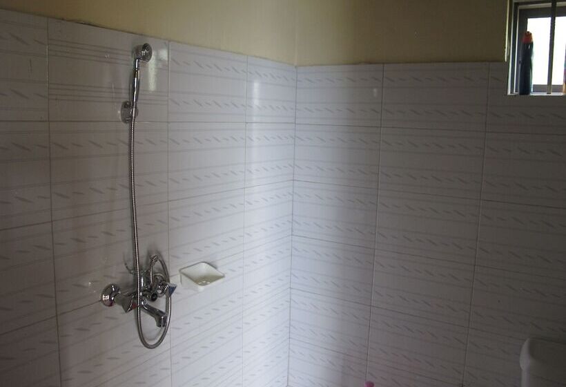 Nyamunyonyi Tourism Resort Lake Bunyonyi