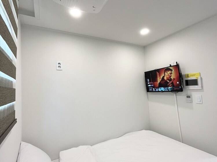 Пансион 318 Stay