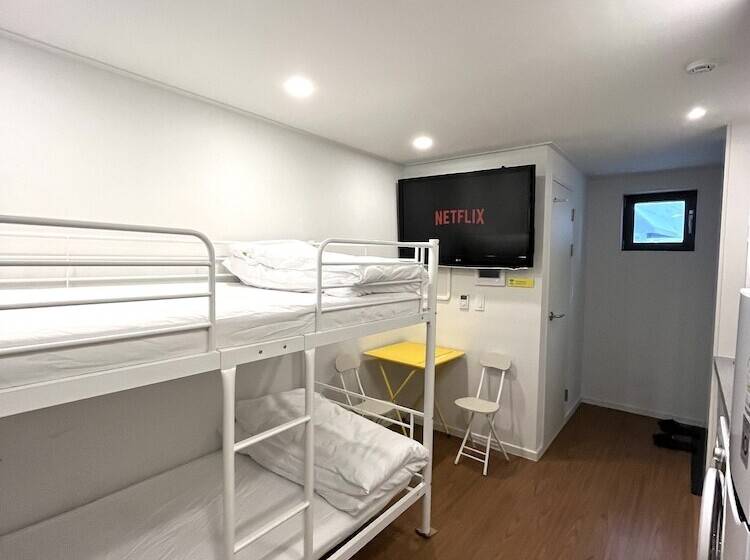 Пансион 318 Stay