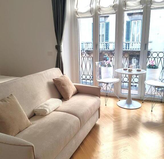 膳宿费 B And G San Babila Luxury In The Heart Of Milano   Design District