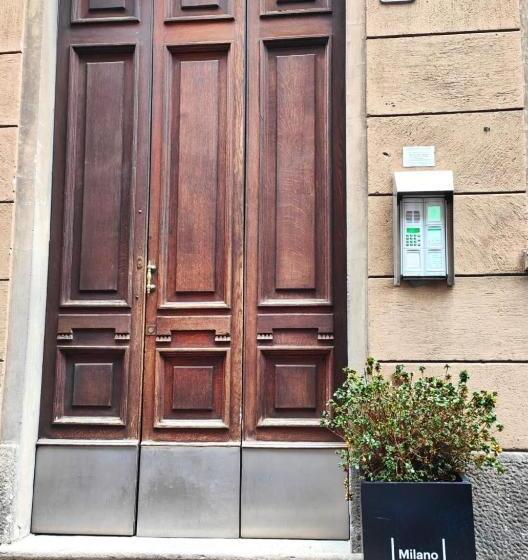 膳宿费 B And G San Babila Luxury In The Heart Of Milano   Design District